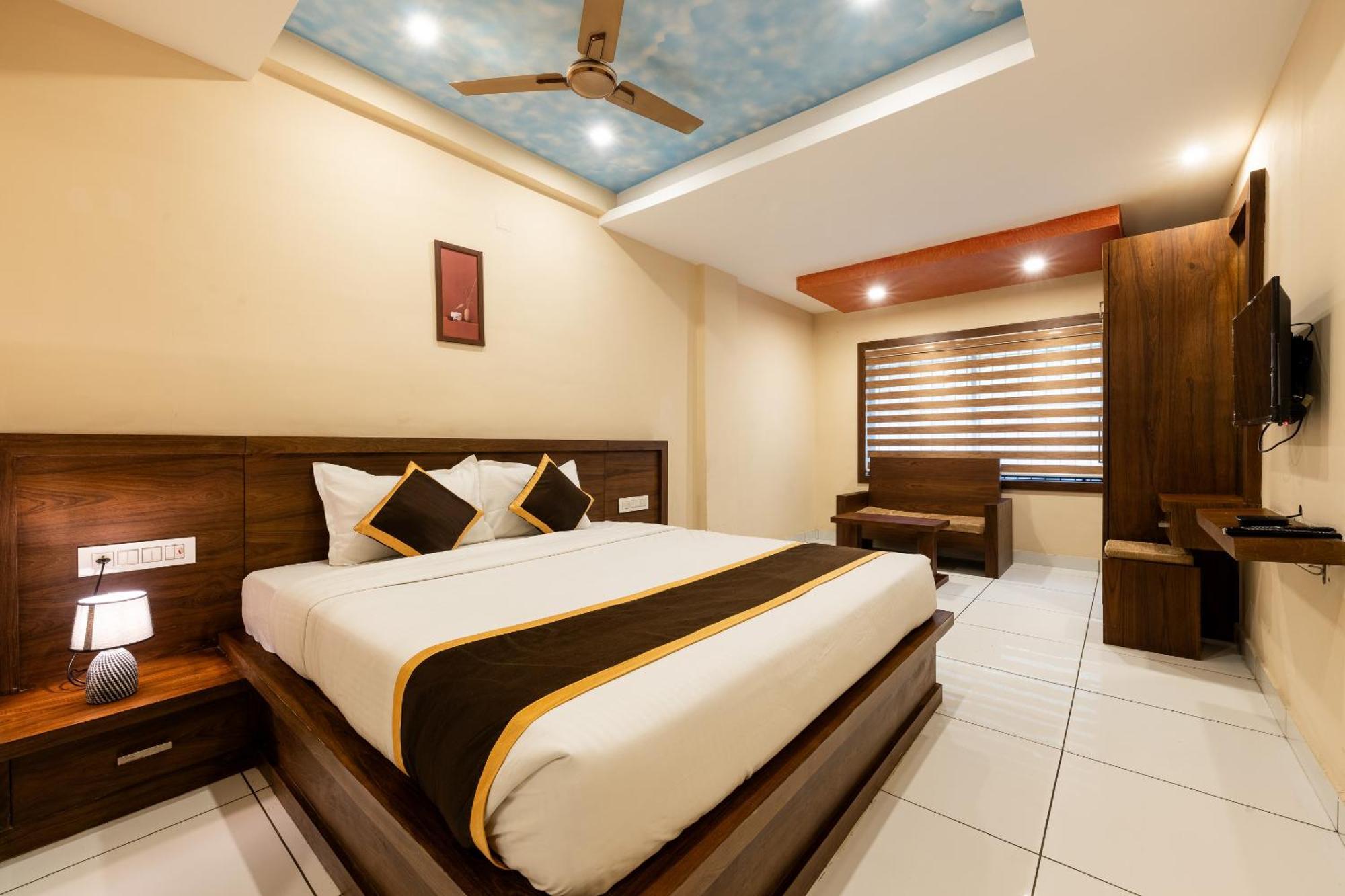Marza Inn Kalpetta Luaran gambar