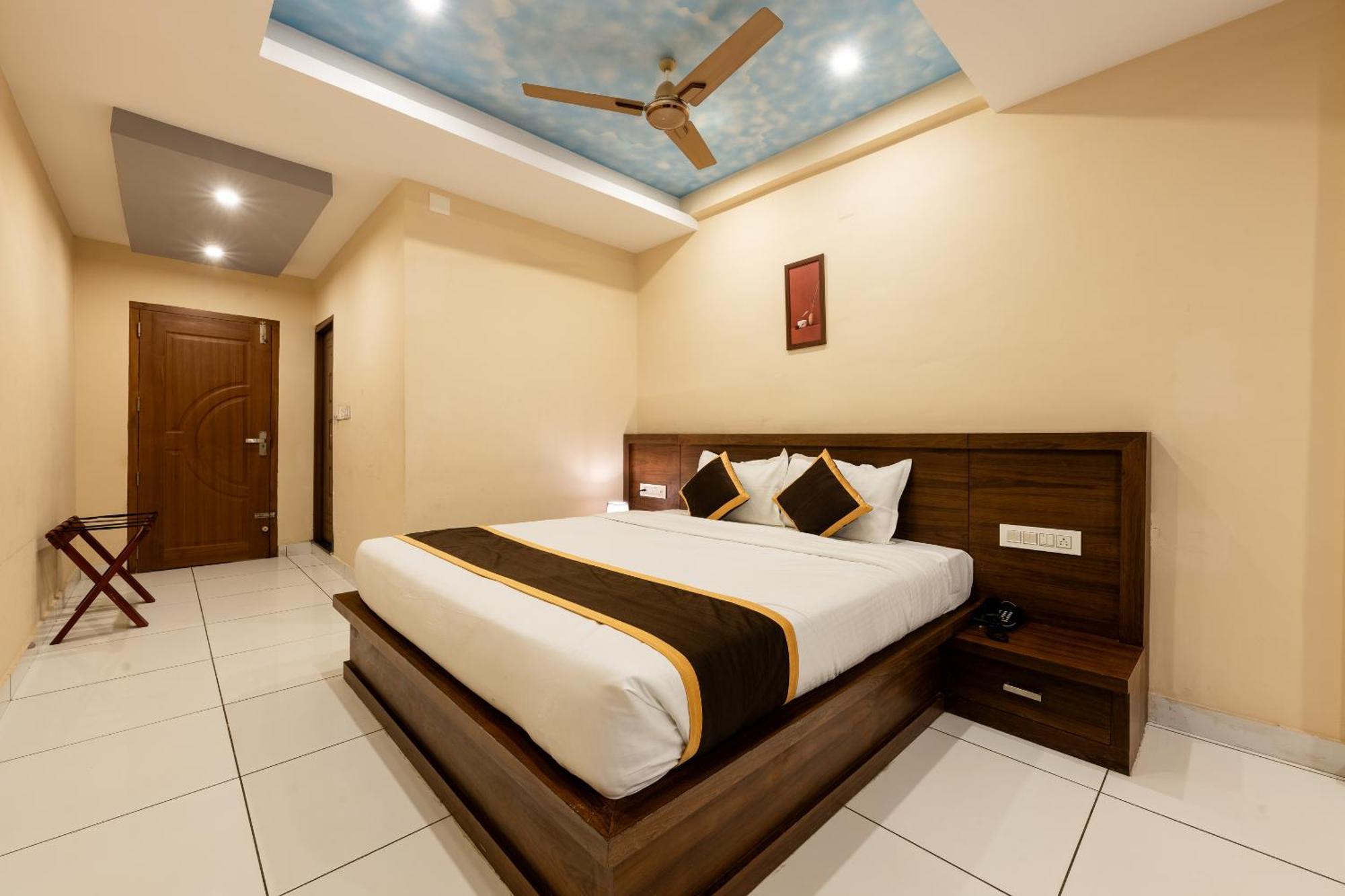 Marza Inn Kalpetta Luaran gambar