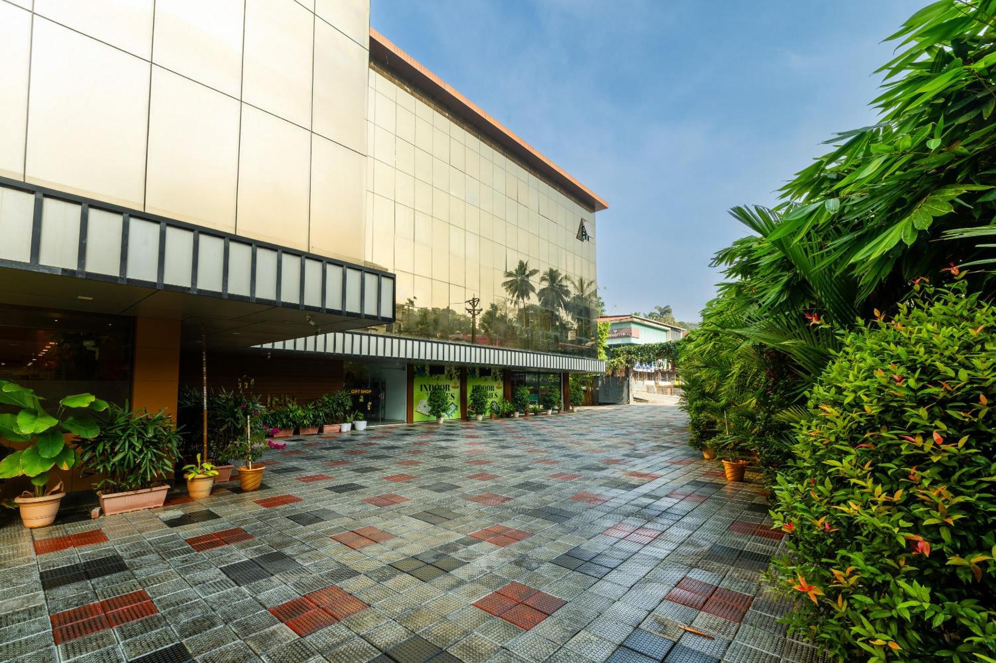 Marza Inn Kalpetta Luaran gambar